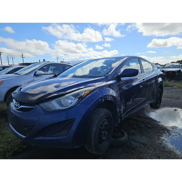 HYUNDAI Elantra 2016 — Left side