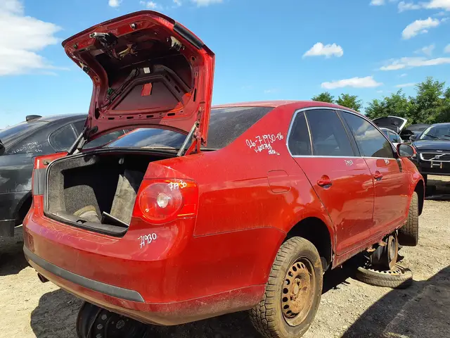 VOLKSWAGEN Jetta 2006 — Côté droit