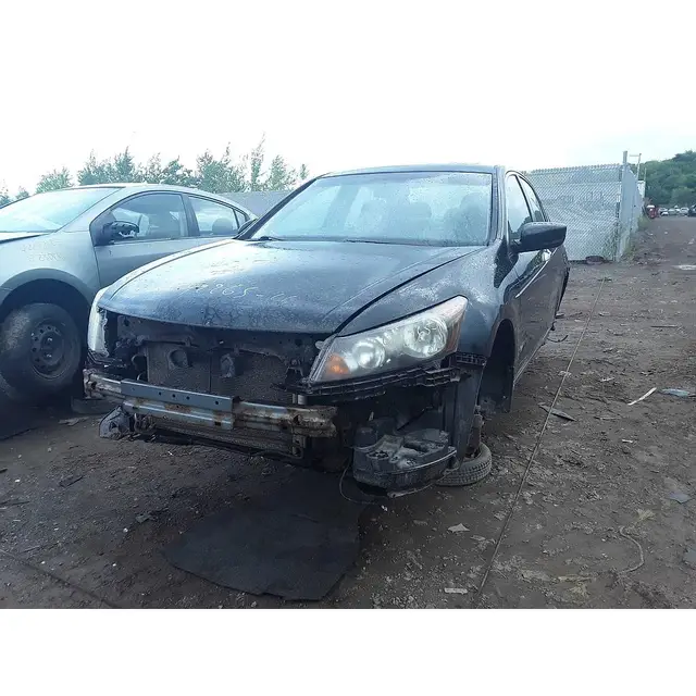HONDA Accord 2011 — Left side