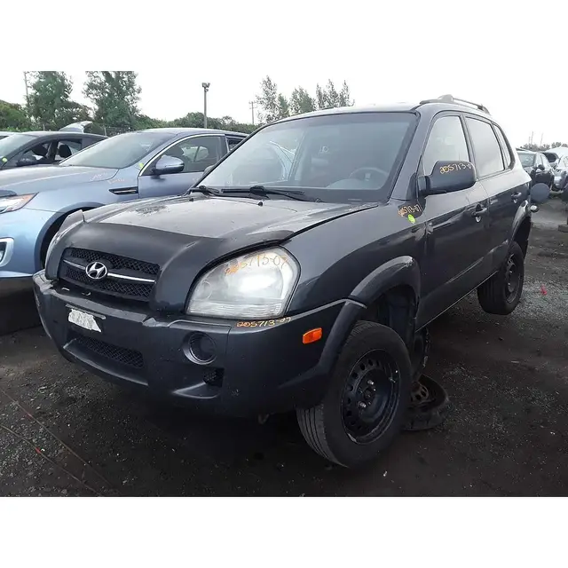 HYUNDAI Tucson 2007 — Left side