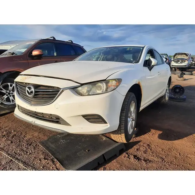MAZDA Mazda6 2015 — Intérieur