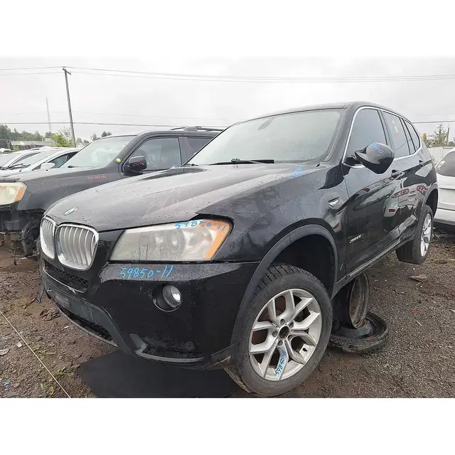 BMW X3 2011 — Left side