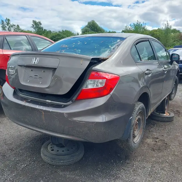 HONDA Civic 2012 — Côté droit