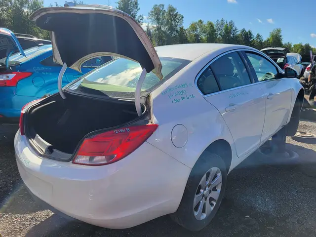 BUICK Regal 2012 — Arrière