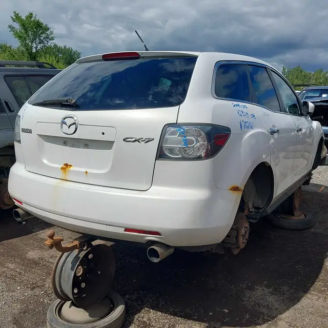 MAZDA CX-7 2008 — Arrière