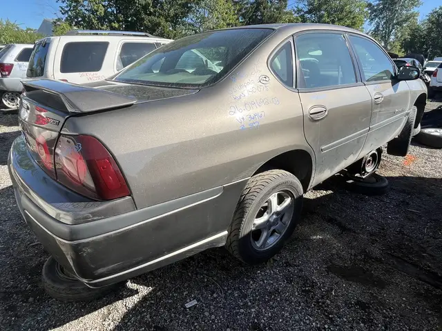 CHEVROLET Impala 2003 — Arrière