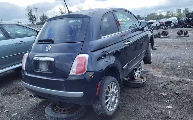 FIAT 500 2015 — Côté droit