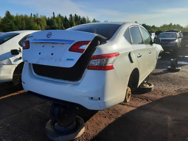 NISSAN Sentra 2015 — Rear