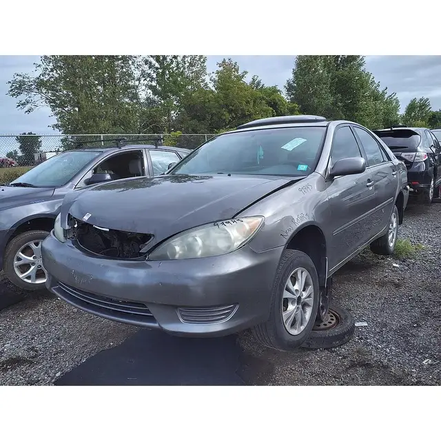 TOYOTA Camry 2005 — Intérieur