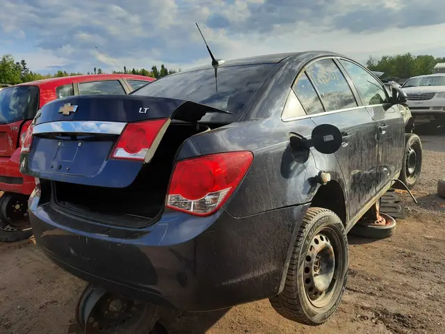 CHEVROLET Cruze 2014 — Côté droit