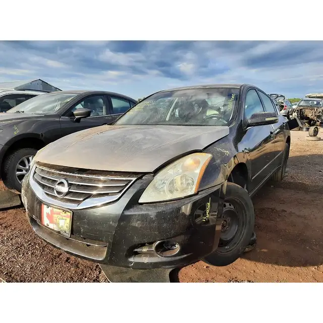 NISSAN Altima 2011 — Left side