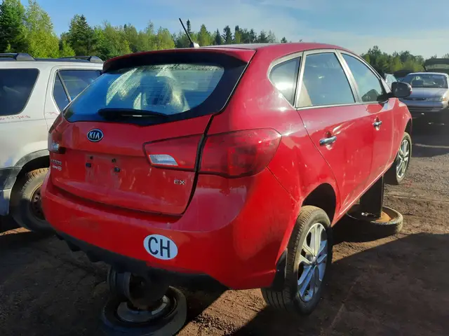 KIA Forte 2012 — Rear