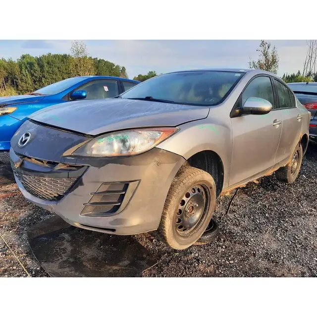 MAZDA Mazda3 2011 — Intérieur