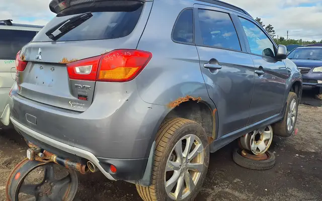 MITSUBISHI RVR 2015 — Arrière