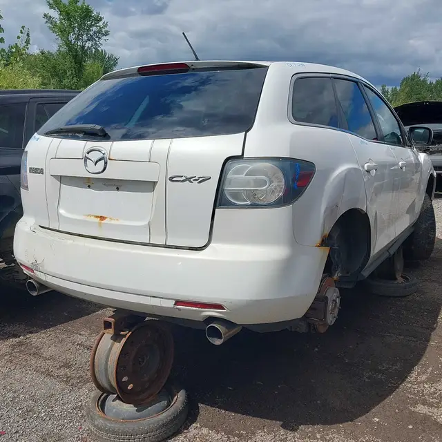 MAZDA CX-7 2008 — Côté droit