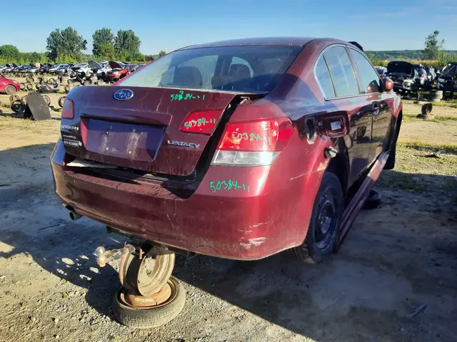 SUBARU Legacy 2011 — Right side