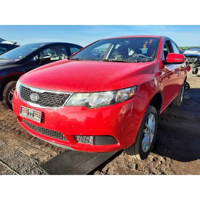 KIA Forte 2012 — Interior