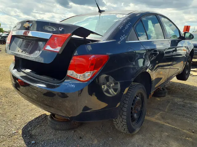 CHEVROLET Cruze 2012 — Côté droit