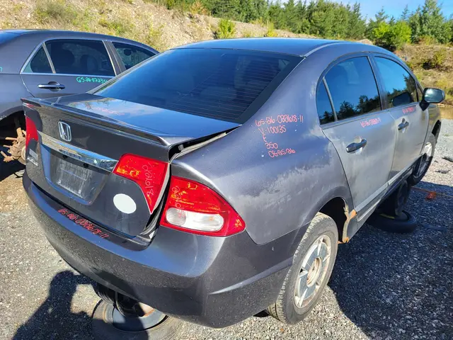 HONDA Civic 2011 — Rear