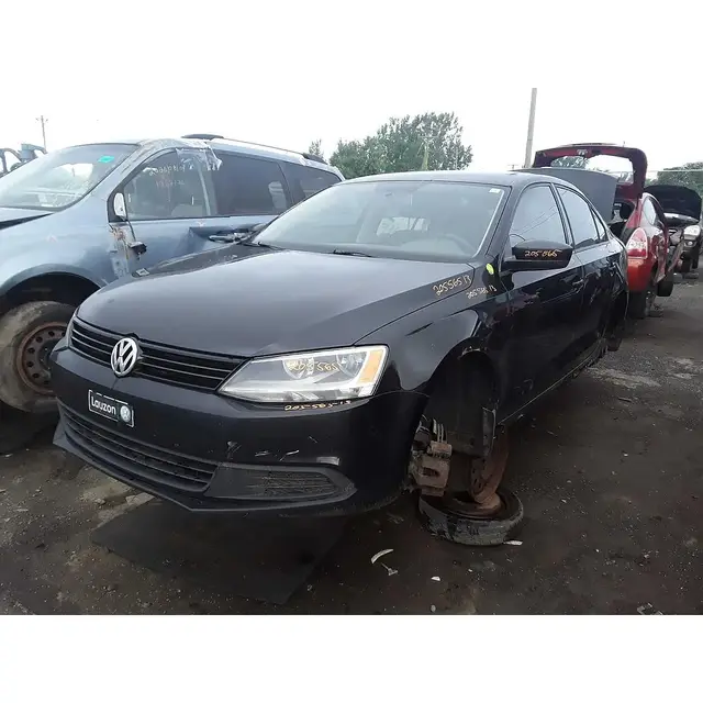 VOLKSWAGEN Jetta 2013 — Interior