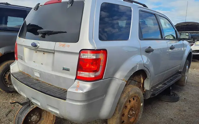 FORD Escape 2010 — Côté droit