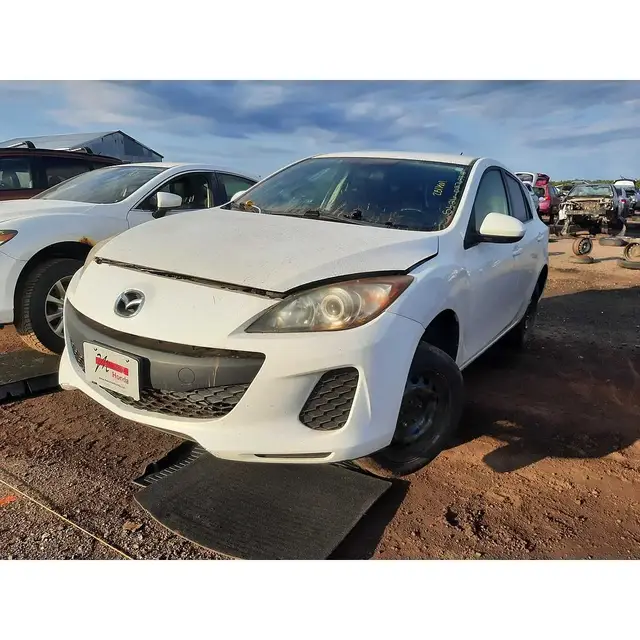 MAZDA Mazda3 2012 — Côté gauche